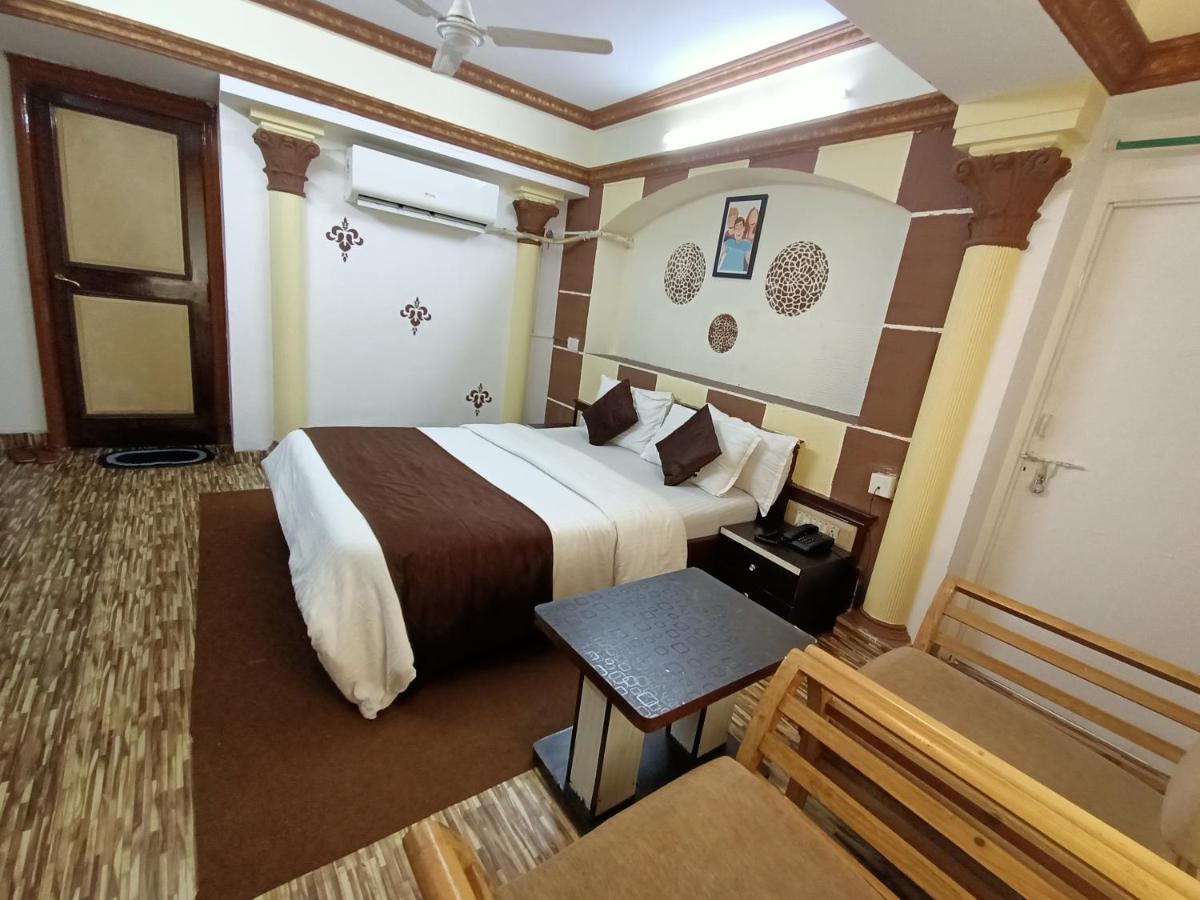 Kalpataru Hometel Mumbai Ngoại thất bức ảnh